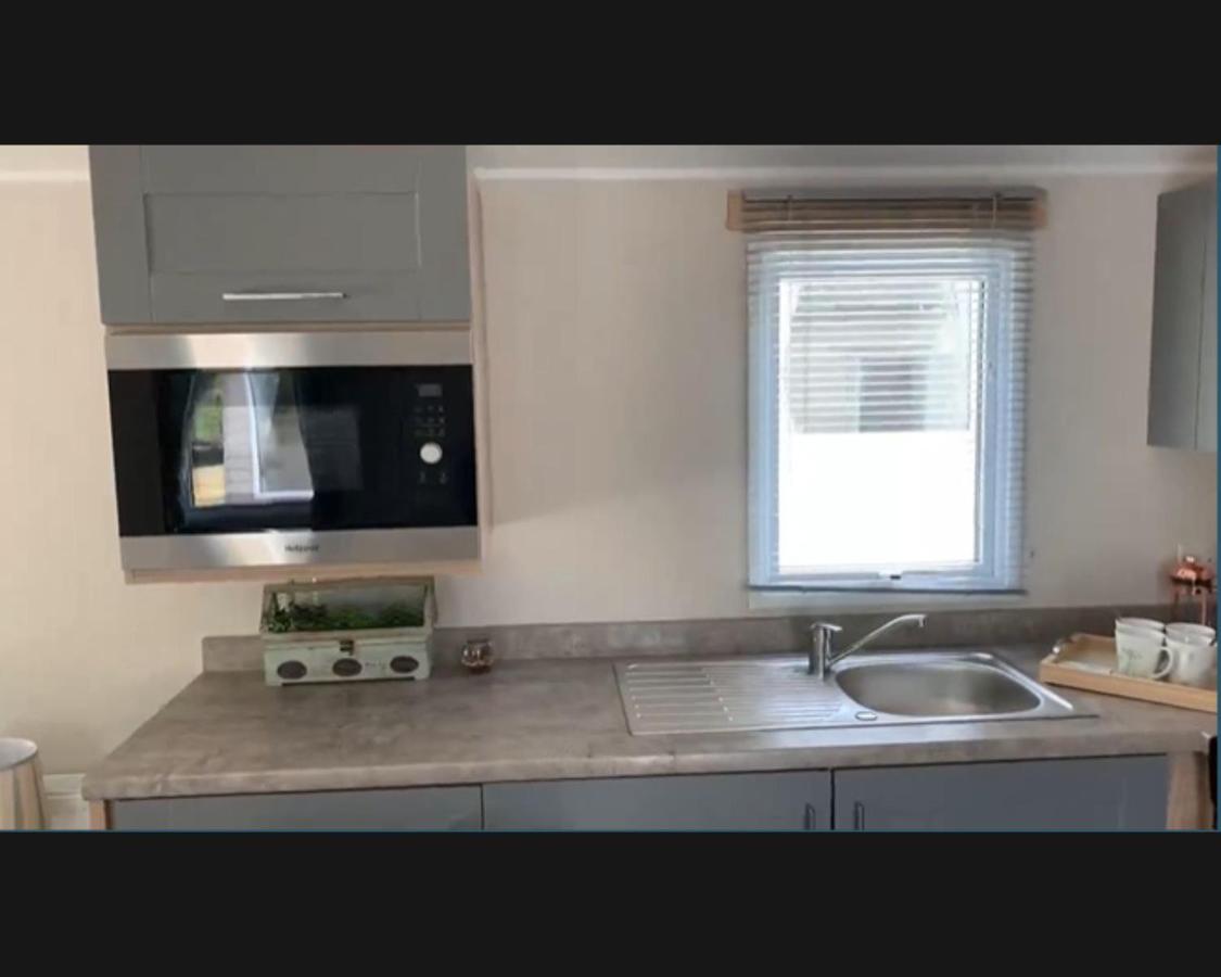 Exotic 3-Bed Caravan At Newquay Holiday Parkヴィラ エクステリア 写真