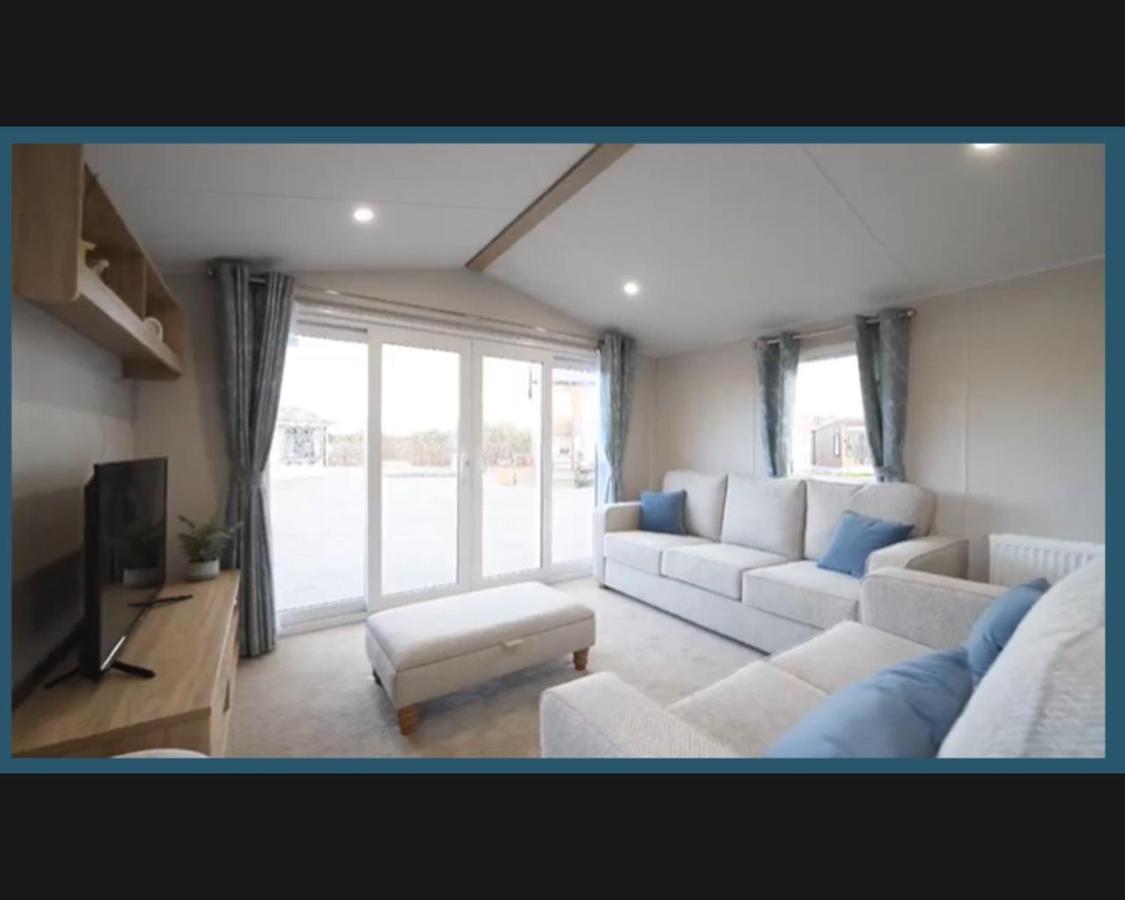 Exotic 3-Bed Caravan At Newquay Holiday Parkヴィラ エクステリア 写真