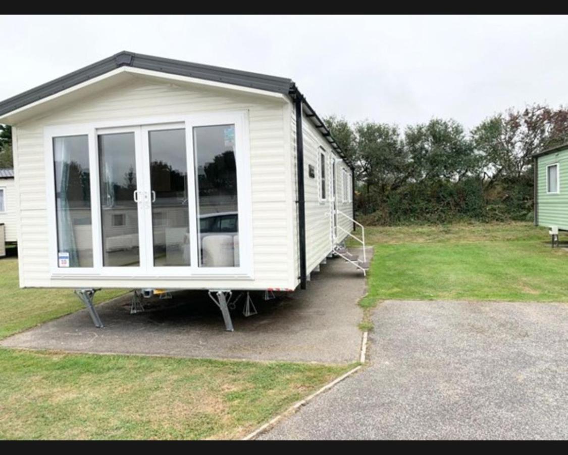 Exotic 3-Bed Caravan At Newquay Holiday Parkヴィラ エクステリア 写真