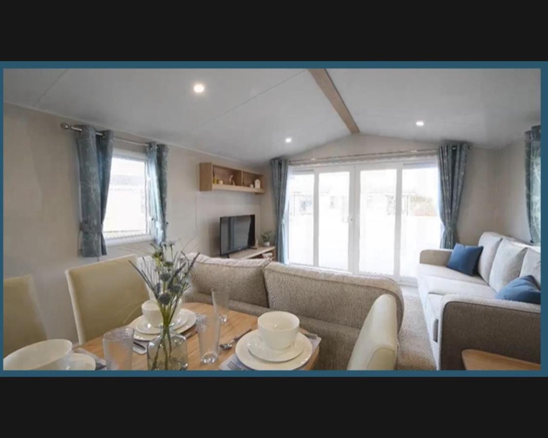 Exotic 3-Bed Caravan At Newquay Holiday Parkヴィラ エクステリア 写真