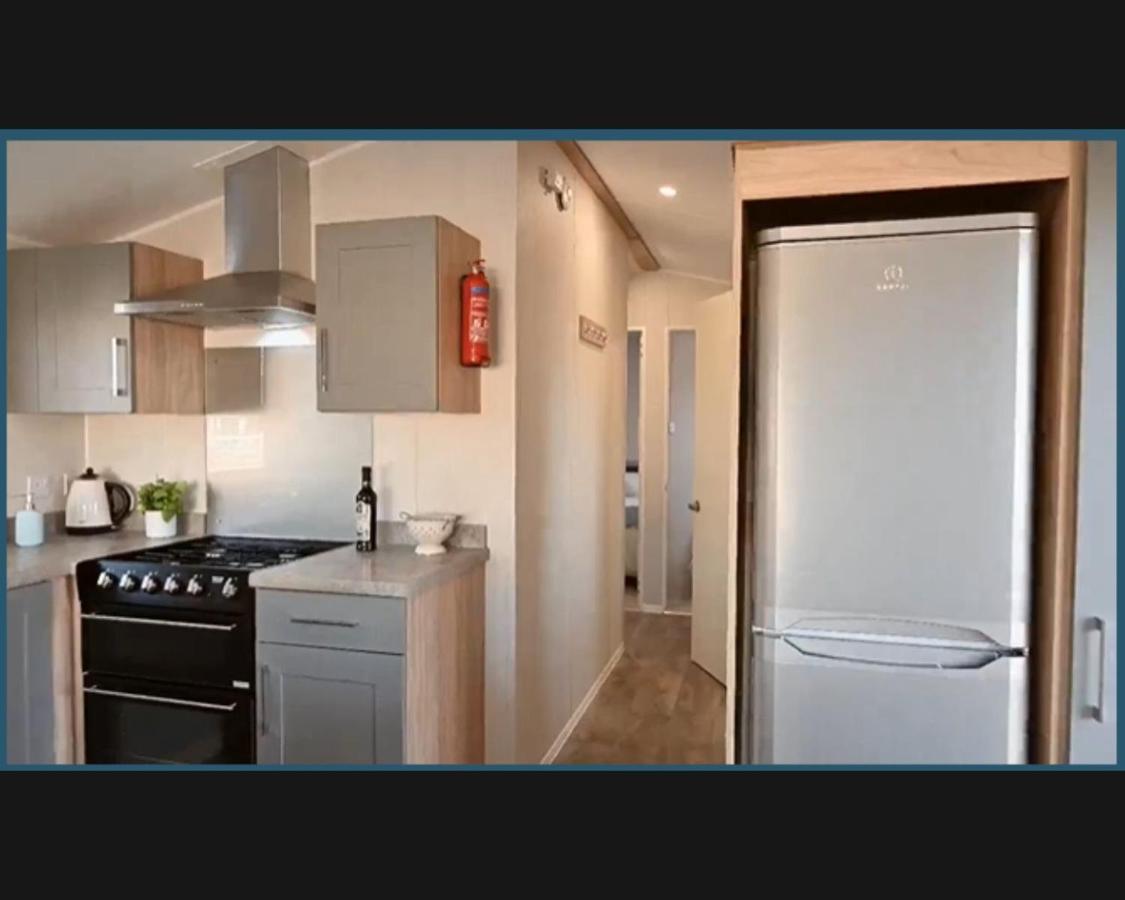 Exotic 3-Bed Caravan At Newquay Holiday Parkヴィラ エクステリア 写真
