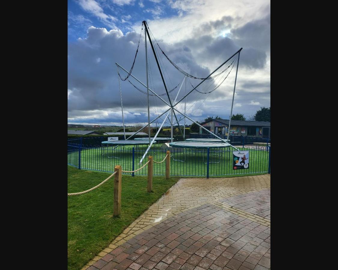 Exotic 3-Bed Caravan At Newquay Holiday Parkヴィラ エクステリア 写真